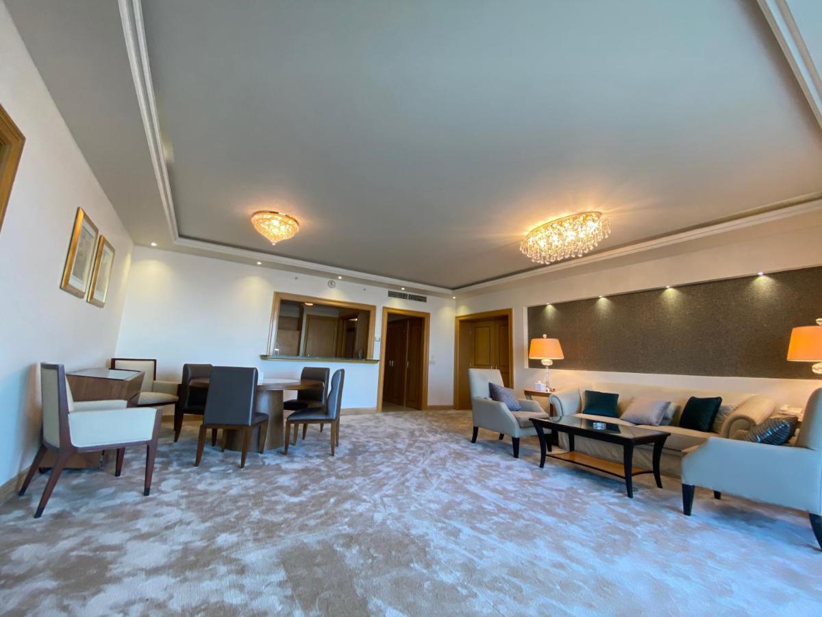 Chez Haytham At Four Seasons Nile Plaza Residential Suite Κάιρο Εξωτερικό φωτογραφία